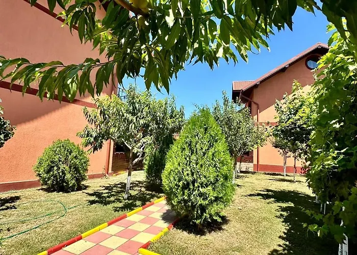 Pensiunea Bianca 3* Corbu (Constanta)